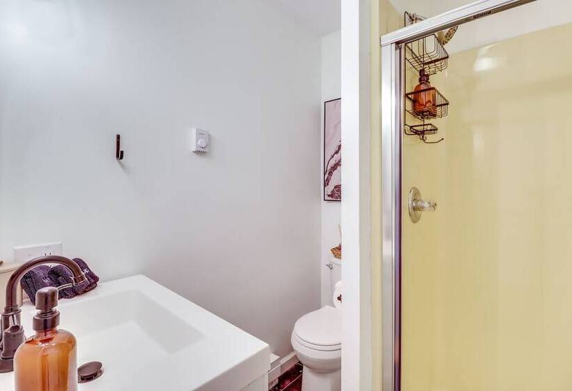 Family Home In Long Pond W/ Fire Pit & Lake Access