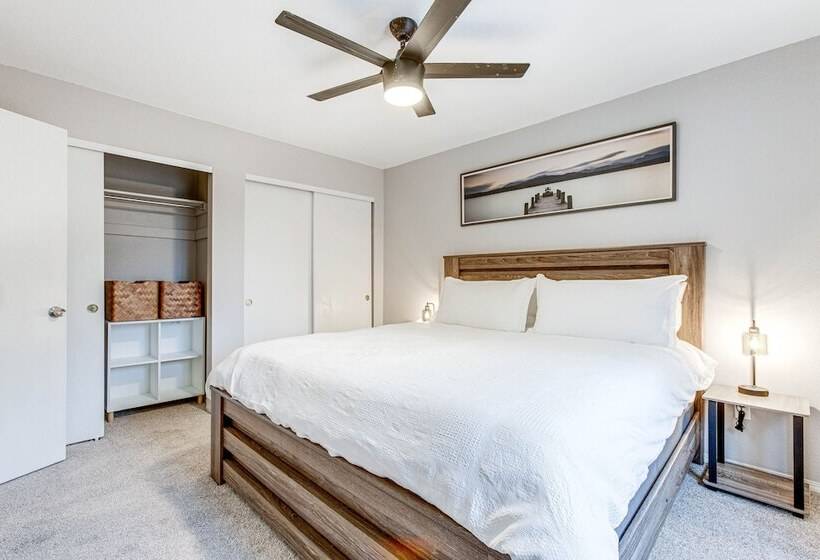 7 Mi To Downtown Denver: Family Home W/ Fire Pit!