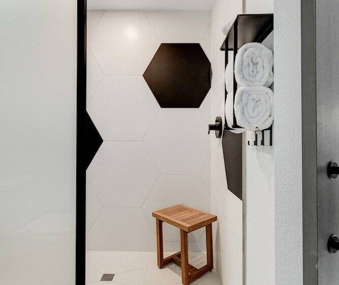 Otel Bent Inn & Pub – Premier Lgbtq Adults Only Resort