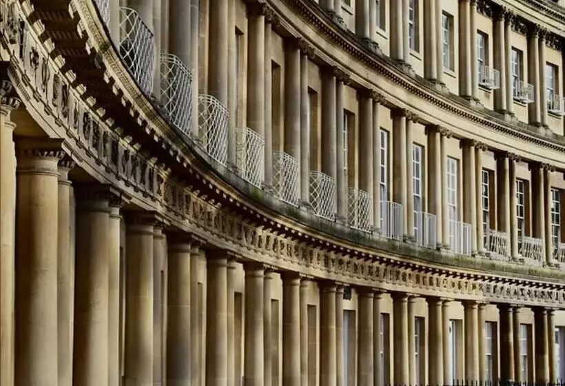 هتل Central Bath Georgian Rooms