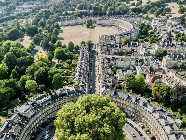 בית מלון כפרי Central Bath Georgian Rooms