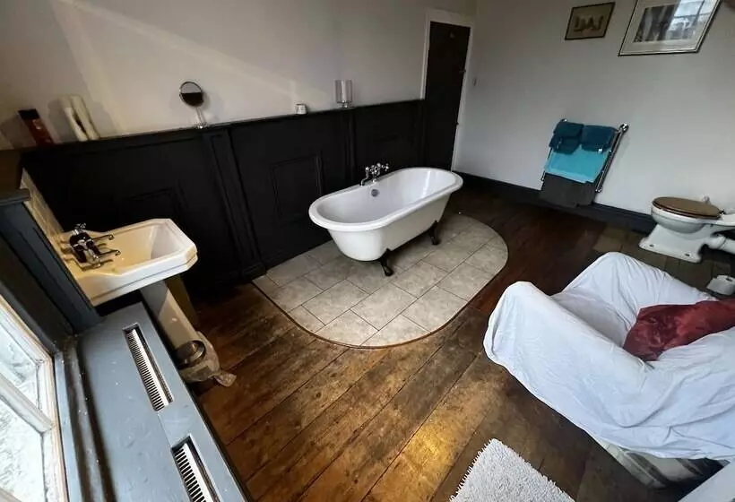 هتل Central Bath Georgian Rooms