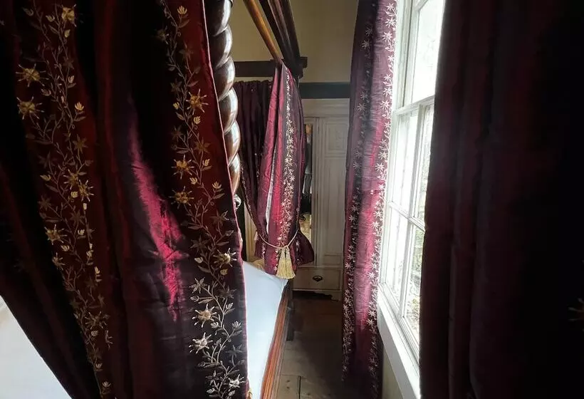 هتل Central Bath Georgian Rooms