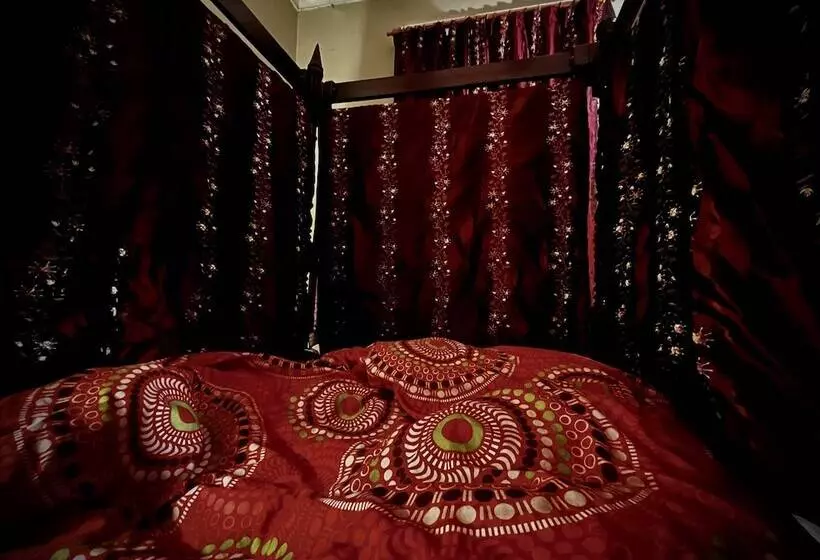 هتل Central Bath Georgian Rooms