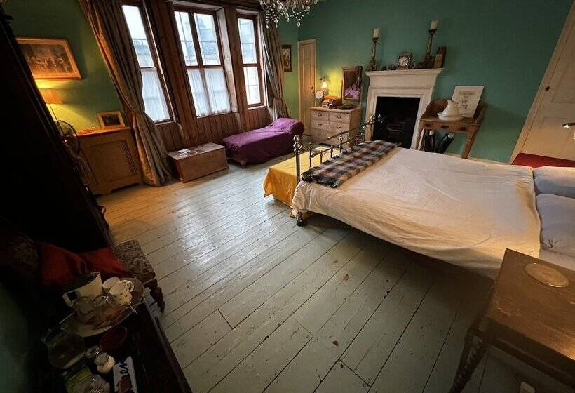 בית מלון כפרי Central Bath Georgian Rooms