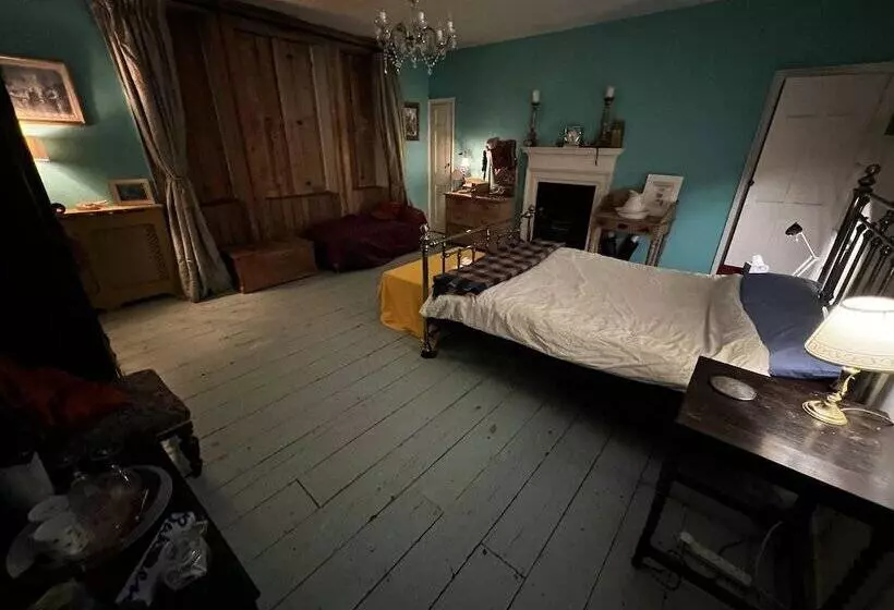 هتل Central Bath Georgian Rooms