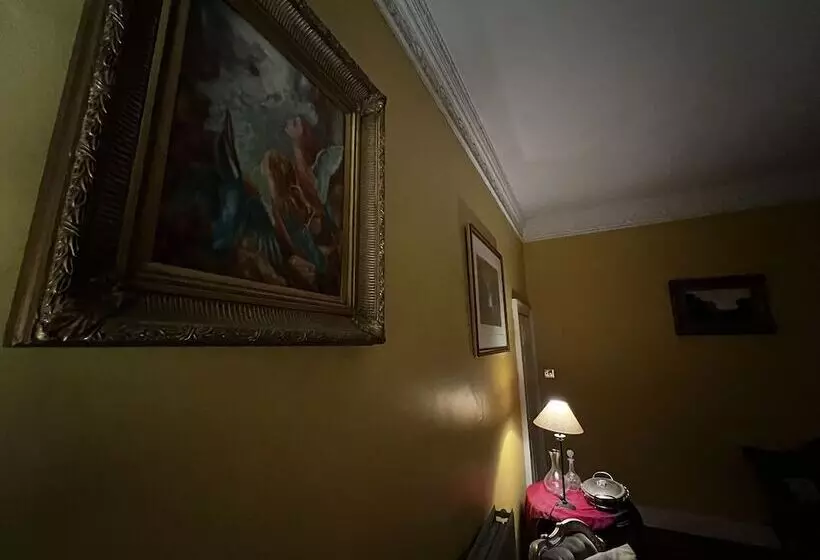 هتل Central Bath Georgian Rooms