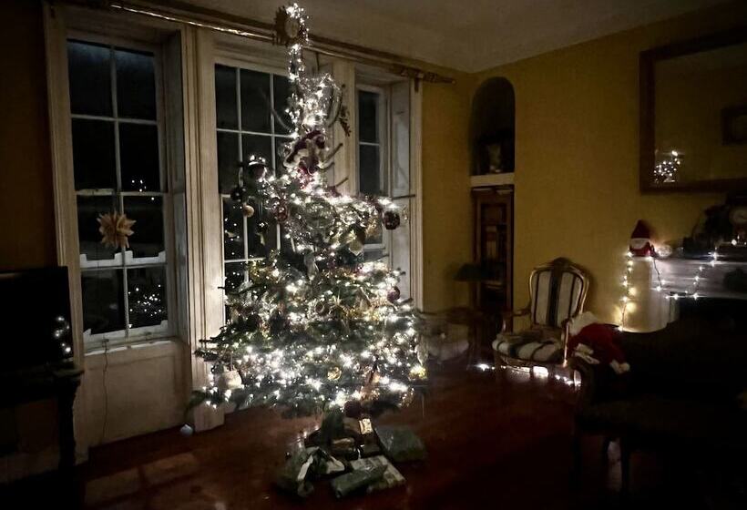 בית מלון כפרי Central Bath Georgian Rooms