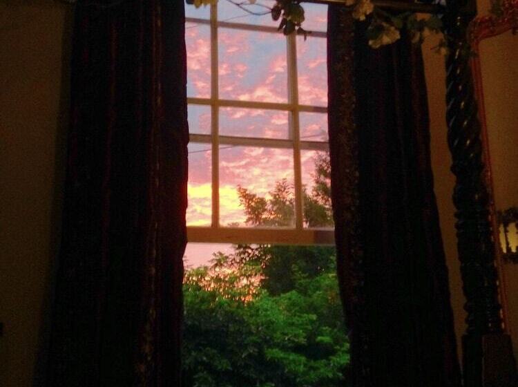 בית מלון כפרי Central Bath Georgian Rooms