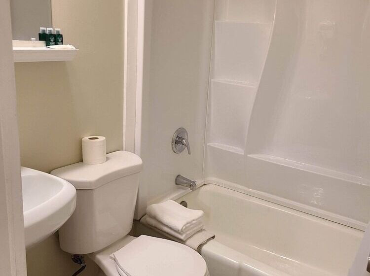 בית מלון כפרי Grey Bonnet Inn