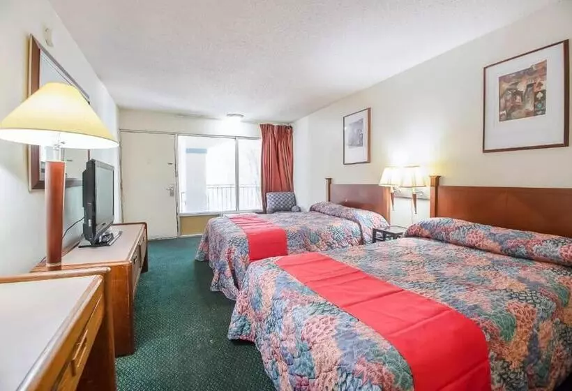 Hotelli O Daylight Inn Elkhart I-90, In