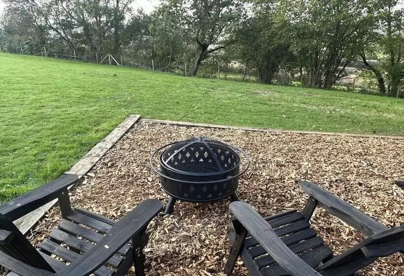 Hotelli Stunning 1 Bed Luxury Lodge On Teign River