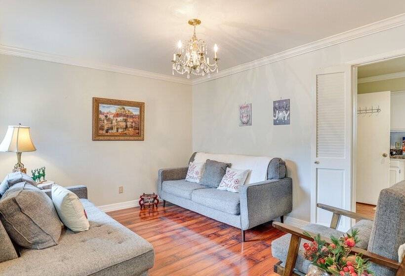 Houston Home W/ Screened Porch, Near Sugar Land!