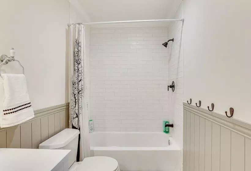 Houston Home W/ Screened Porch, Near Sugar Land!