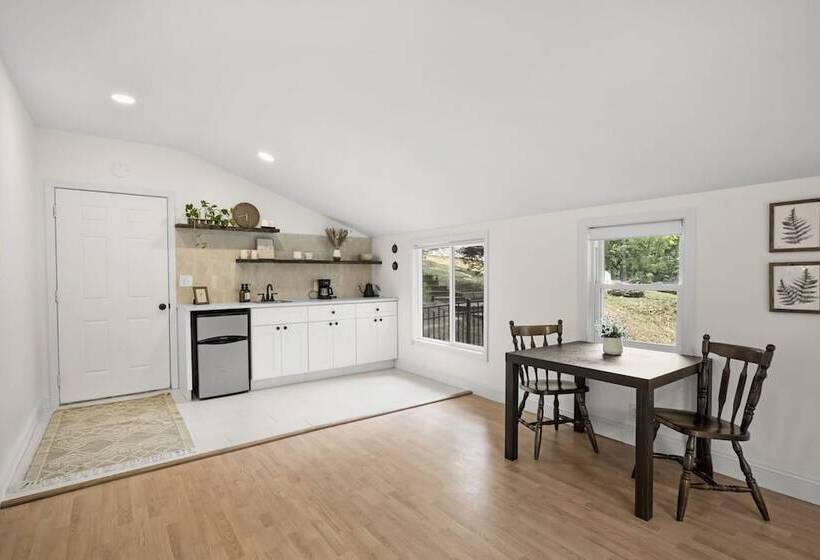 Hummingbird Home By Avantstay Boat House + Dock