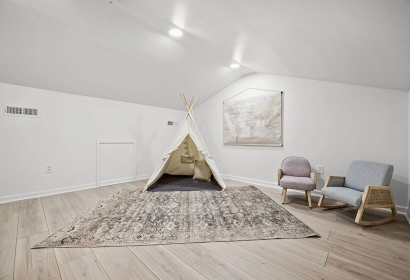 Hummingbird Home By Avantstay Boat House + Dock