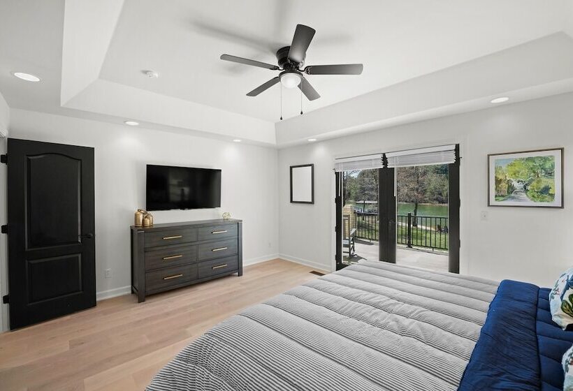 Knotty Pines By Avantstay Lake Views, Renovated