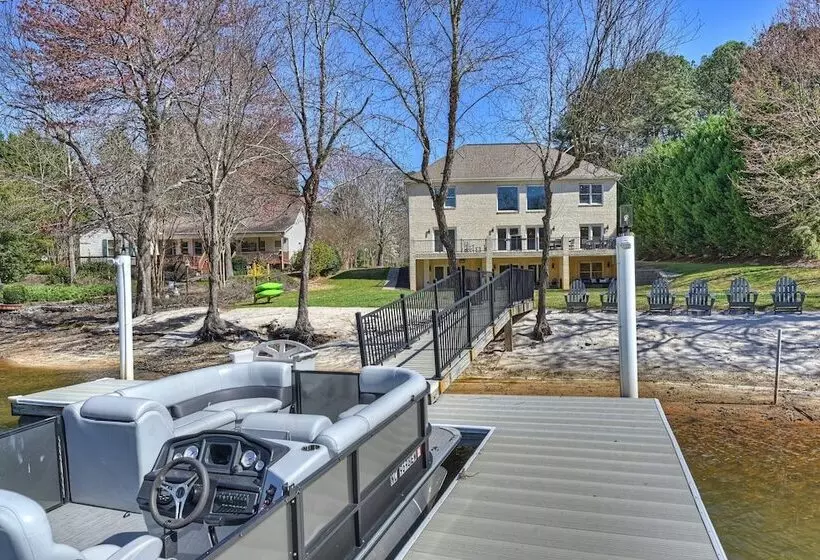 Knotty Pines By Avantstay Lake Views, Renovated