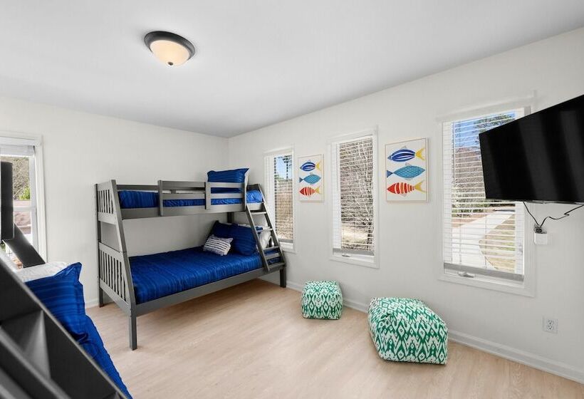 Knotty Pines By Avantstay Lake Views, Renovated