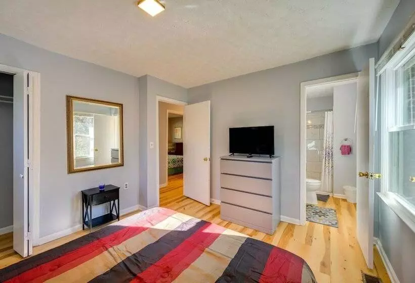 Lovely Forsyth Home ~ 2 Mi To Tift College!