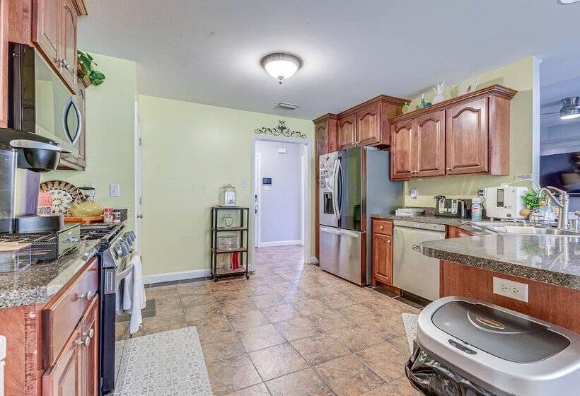 Lovely Prichard Home W/ Yard, Grill & Fireplace!