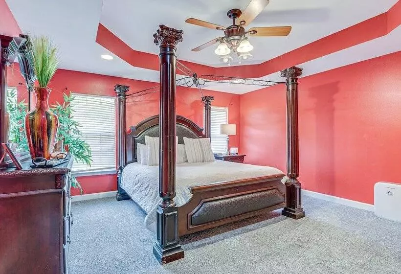Lovely Prichard Home W/ Yard, Grill & Fireplace!