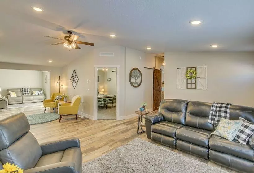 Modern Bloomington Home ~ 10 Mi To Bear Lake!