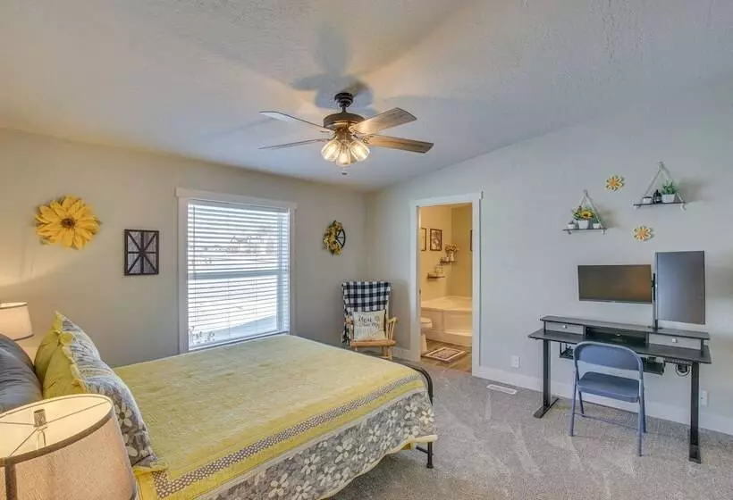 Modern Bloomington Home ~ 10 Mi To Bear Lake!