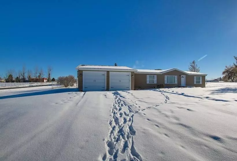 Modern Bloomington Home ~ 10 Mi To Bear Lake!