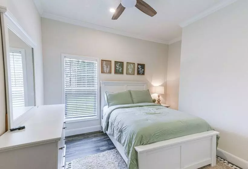 Peaceful Starke Retreat W/ Deck: 6 Mi To Downtown!