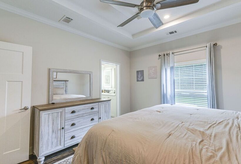 Peaceful Starke Retreat W/ Deck: 6 Mi To Downtown!