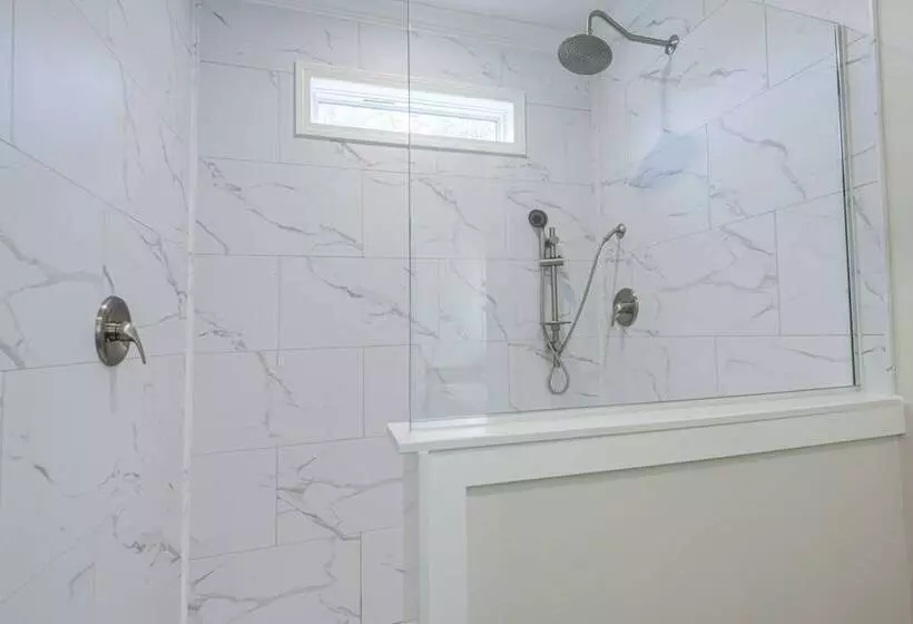 Peaceful Starke Retreat W/ Deck: 6 Mi To Downtown!