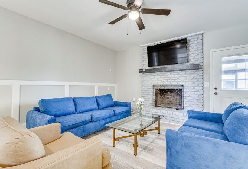 Pensacola Home W/ Screened Porch: 10 Mi To Beach!