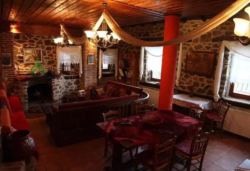 Majatalo Iaspis Guesthouse