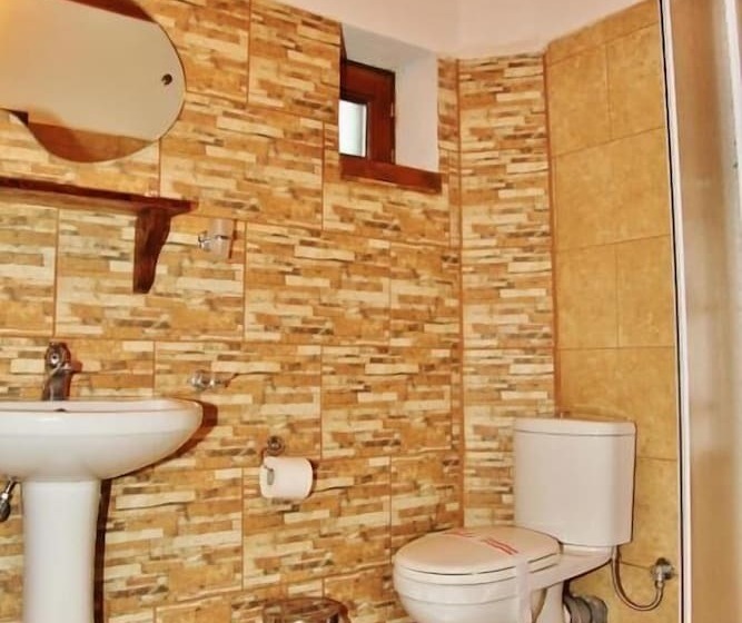 بنسيون Iaspis Guesthouse