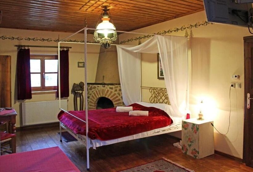 بنسيون Iaspis Guesthouse