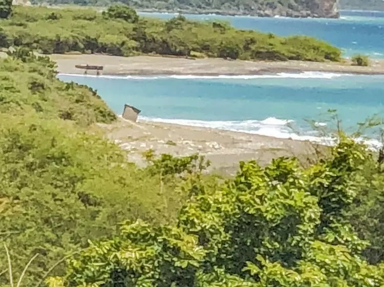 پانسیون Scarlett Guesthouse By The Sea