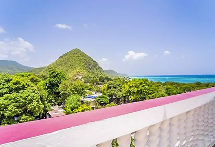 پانسیون Scarlett Guesthouse By The Sea