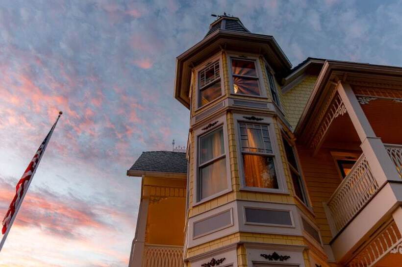 ペンション Sunbright Inn