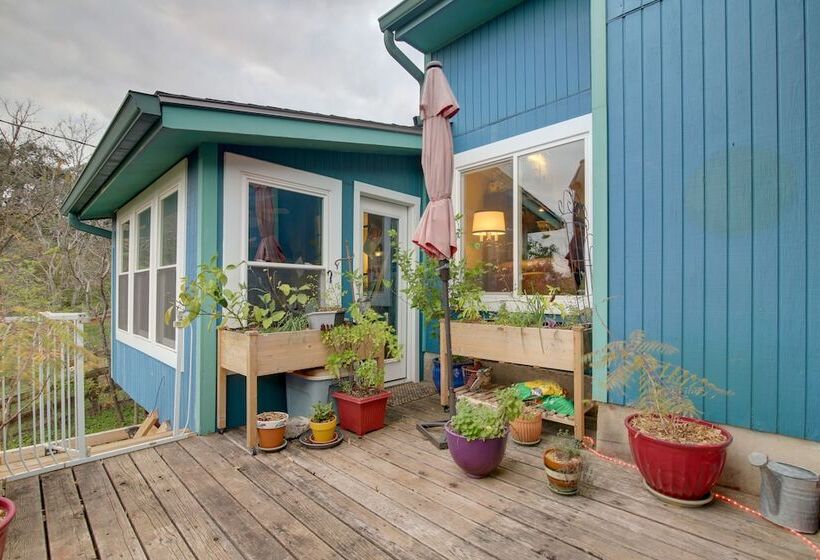 Pet Friendly Austin Home W/ Deck & Private Hot Tub