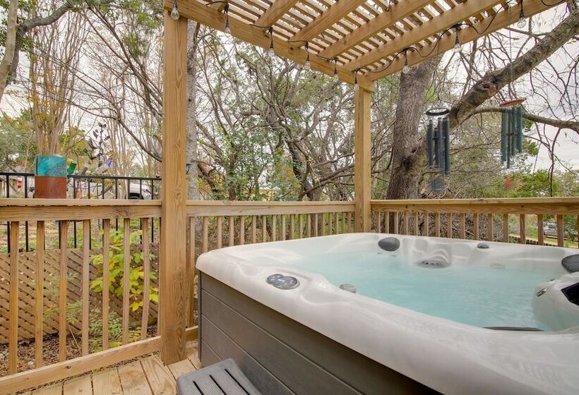 Pet Friendly Austin Home W/ Deck & Private Hot Tub