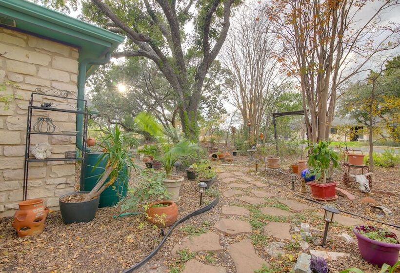Pet Friendly Austin Home W/ Deck & Private Hot Tub
