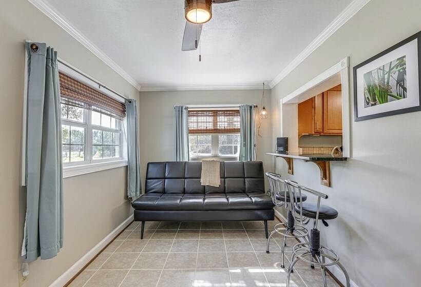 Pet Friendly Florida Escape W/ Patio & Fire Pit!