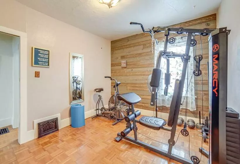 Pet Friendly Pocatello Home: Steps To Downtown!