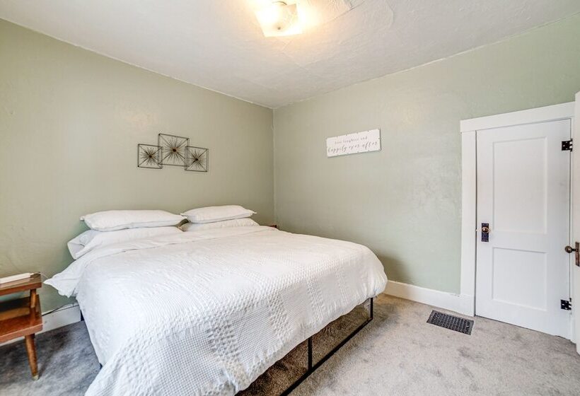 Pet Friendly Pocatello Home: Steps To Downtown!