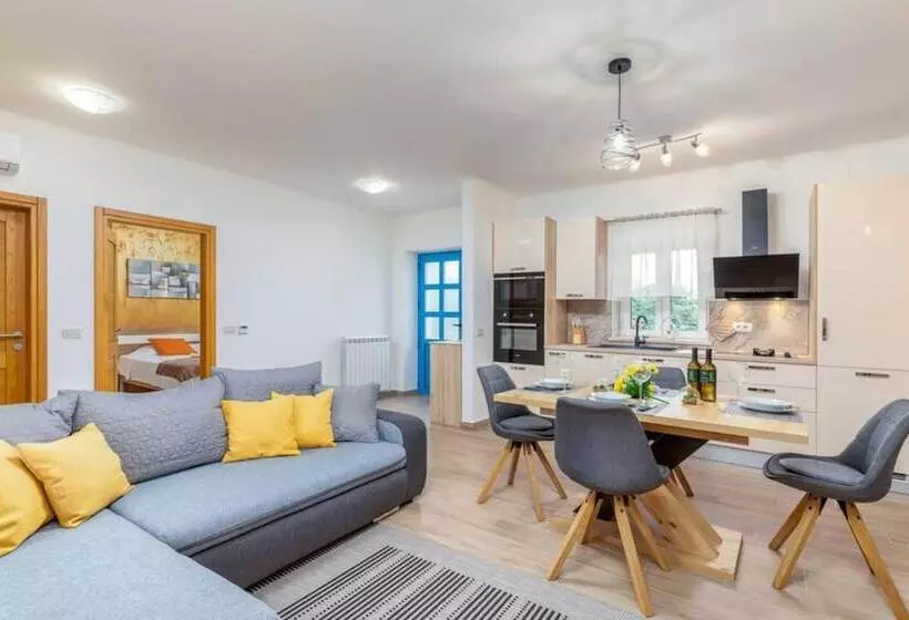 Residenssi Beautiful Villa Dussich In Oprtalj, Novaki