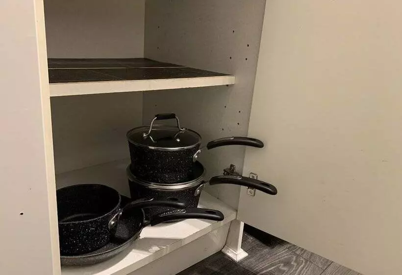 Residenssi Lovely Contractor/family House London