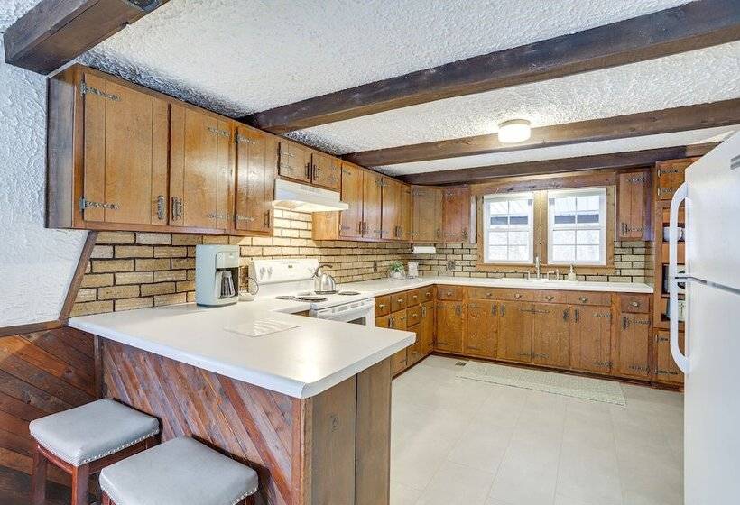 Rustic Middlebury Retreat W/ Yard & Fire Pit!