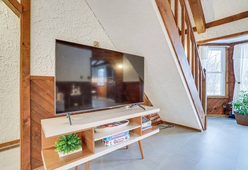 Rustic Middlebury Retreat W/ Yard & Fire Pit!