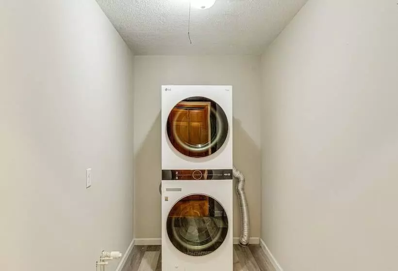 Secluded Blue Ridge Retreat On 4 Acres!